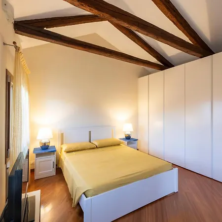 Apartament Residenza San Piero Wenecja